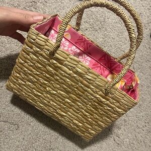 Small woven basket purse with lining